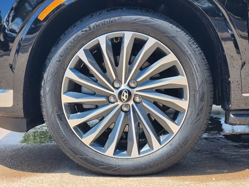 Used 2025 Hyundai Palisade Calligraphy FWD image 11