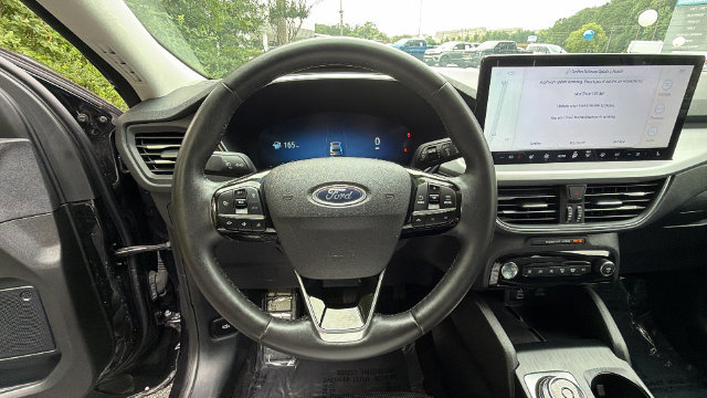 Certified 2024 Ford Escape Platinum AWD/4WD image 26