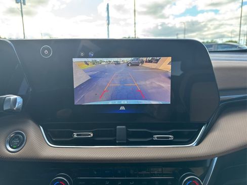 Used 2025 Chevrolet Equinox ACTIV AWD/4WD image 27