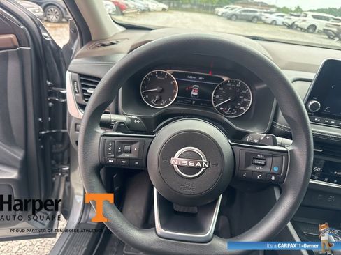 Used 2023 Nissan Rogue SV FWD image 17