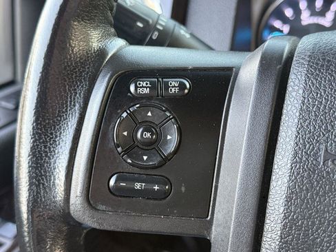 Used 2014 Ford F250 Platinum w/ Snow Plow Prep Package image 33