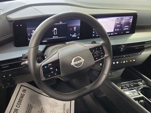 Used 2025 Nissan Murano SL w/ Cargo Package AWD/4WD image 3