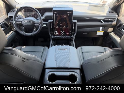 New 2026 GMC Yukon AT4 w/ AT4 Premium Plus Package AWD/4WD image 10