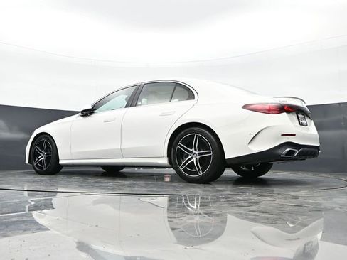 Used 2025 Mercedes-Benz E 450 4MATIC Sedan image 44