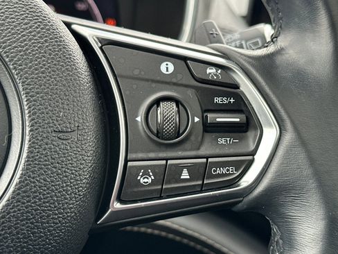 Used 2022 Acura MDX SH-AWD w/ Advance Package image 29