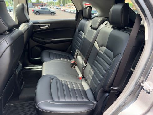 Used 2023 Ford Edge SEL w/ Convenience Package AWD/4WD image 11