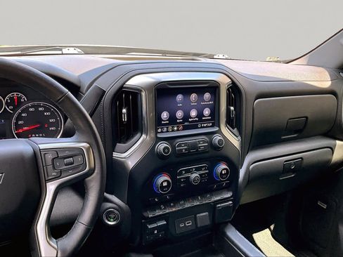 Used 2020 Chevrolet Silverado 1500 RST AWD/4WD image 7
