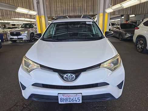 Used 2018 Toyota RAV4 LE w/ All Weather Liner Package FWD image 2