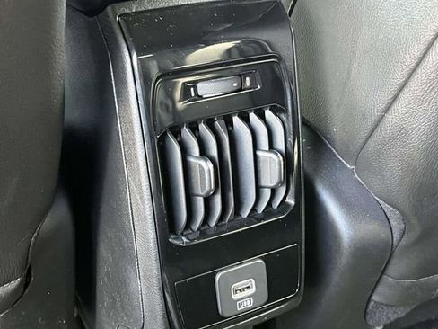 Used 2023 Jeep Compass Limited AWD/4WD image 19