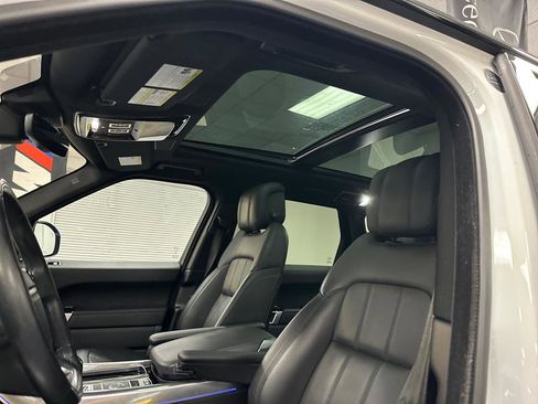 Used 2021 Land Rover Range Rover Sport HSE Silver Edition image 17