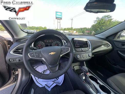 Used 2024 Chevrolet Malibu RS w/ LPO, Floor Liner Package FWD image 16