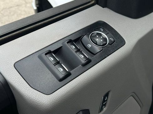 Used 2018 Ford F150 XL w/ Equipment Group 101A Mid AWD/4WD image 17