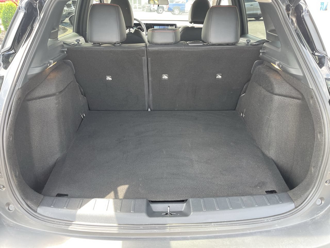 Used 2025 Nissan Kicks SR AWD/4WD image 24