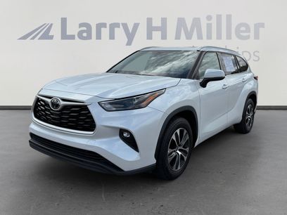 Used 2022 Toyota Highlander XLE
