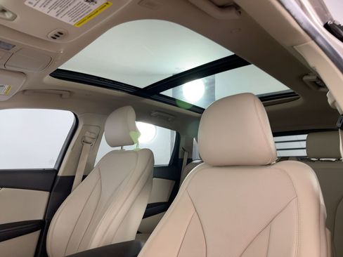 Used 2019 Lincoln Nautilus Reserve image 16