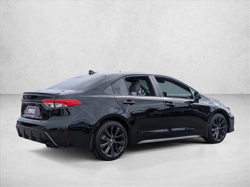 Used 2023 Toyota Corolla SE FWD image 5