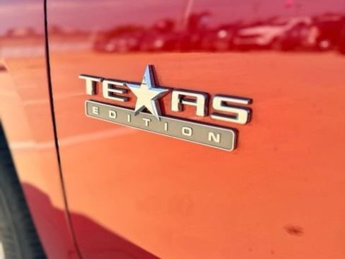 Used 2019 Chevrolet Silverado 1500 LTZ w/ LTZ Texas Edition RWD image 9