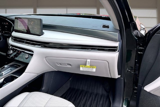 Used 2027 INFINITI QX60 Luxe w/ Cargo Package AWD/4WD image 16