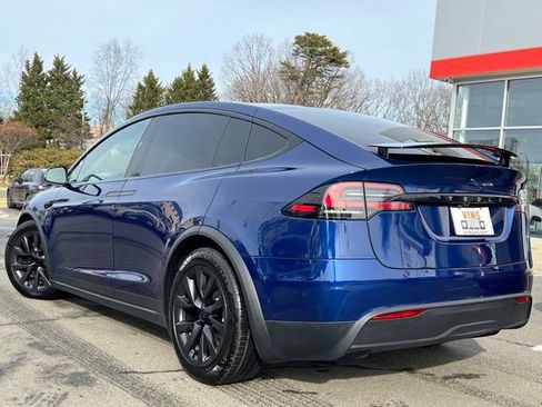 Used 2025 Tesla Model X image 9