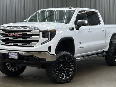 Used 2026 GMC Sierra 1500 SLE w/ LPO, GMC Protection Package