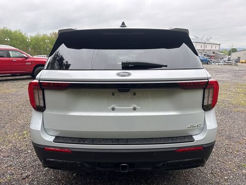 New 2026 Ford Explorer ST-Line w/ ST-Line Street Pack AWD/4WD image 7