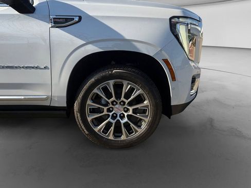 New 2026 GMC Yukon Denali w/ Sun & Power Step Package image 31