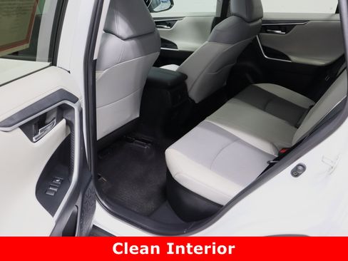 Certified 2020 Toyota RAV4 Limited image 31