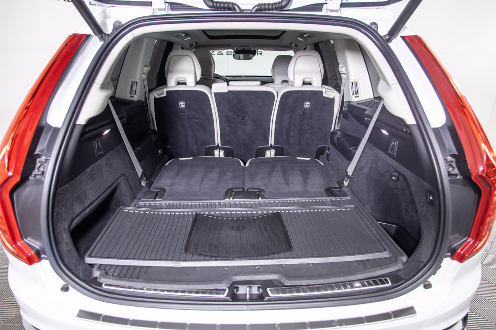 Used 2022 Volvo XC90 T8 Inscription Expression w/ Climate Package AWD/4WD image 9