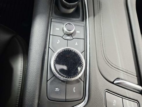 Used 2024 Cadillac XT6 Premium Luxury w/ LPO, Floor Liner Package AWD/4WD image 30