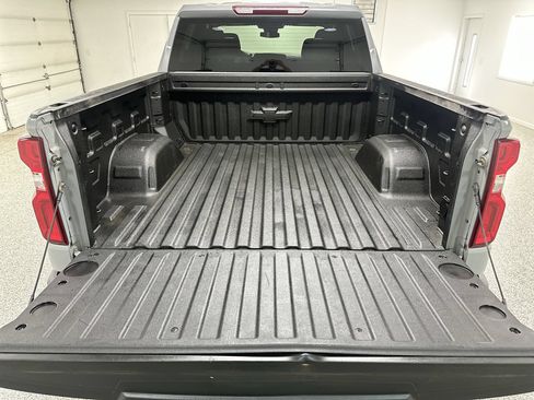 Used 2025 Chevrolet Silverado 1500 RST AWD/4WD image 26