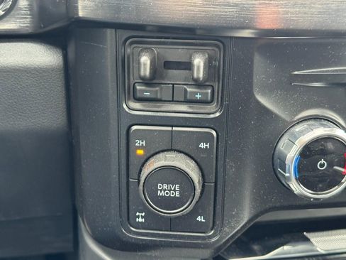 New 2025 Ford F350 Lariat w/ Lariat Ultimate Package image 17
