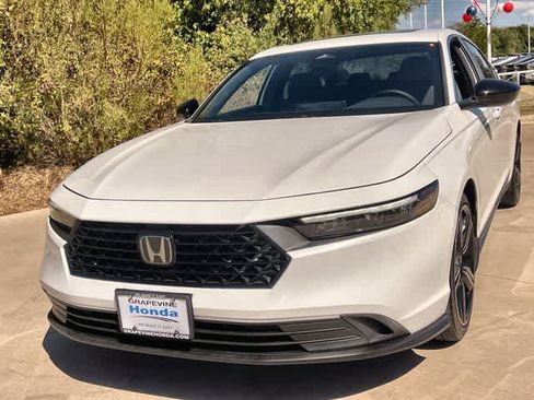 Used 2024 Honda Accord Sport image 2