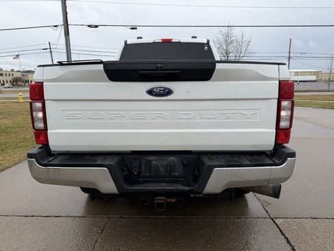 Used 2022 Ford F250 XLT w/ FX4 Off-Road Package image 5