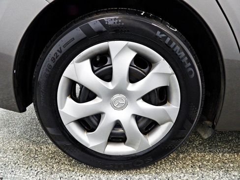 Used 2015 MAZDA MAZDA3 i Sport FWD image 19