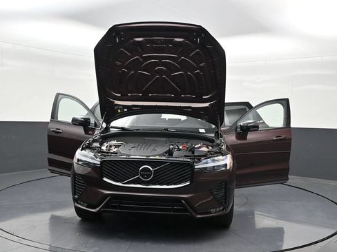 Used 2026 Volvo XC60 B5 Plus AWD/4WD image 34