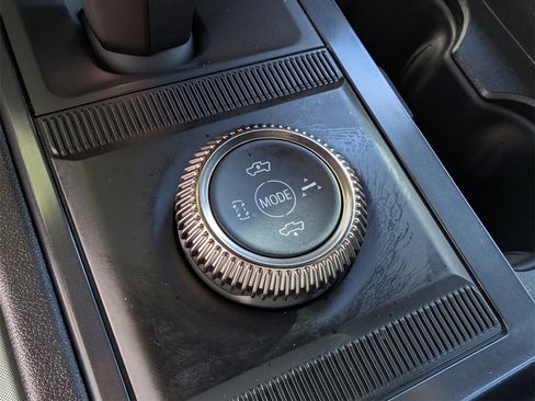 Used 2024 GMC Hummer EV 3X image 30