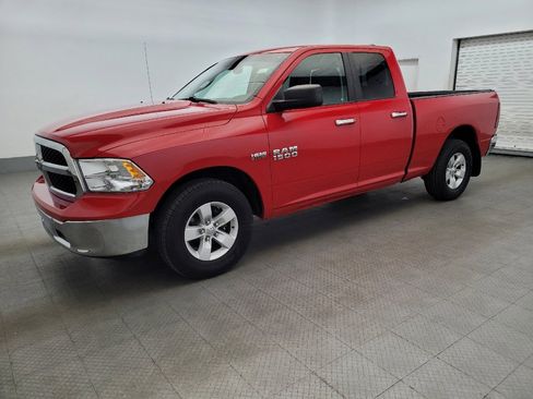 Used 2016 RAM 1500 Classic SLT image 2