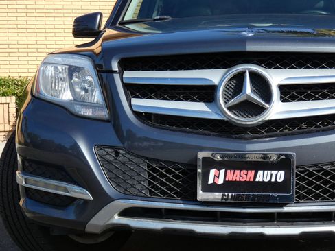Used 2015 Mercedes-Benz GLK 350 2WD image 18