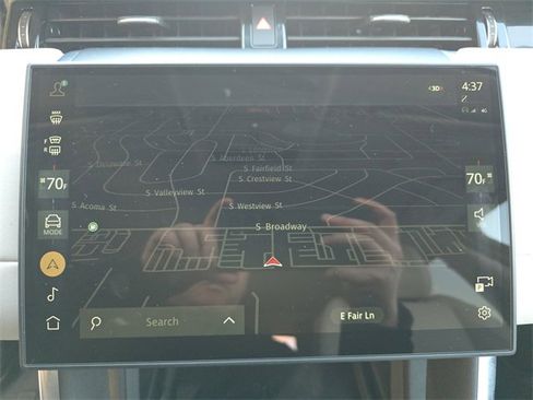 Used 2024 Land Rover Discovery Sport S image 21