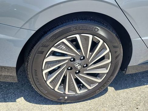 New 2026 Hyundai Sonata SEL FWD image 29
