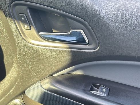 Used 2020 Chevrolet Colorado Z71 image 36