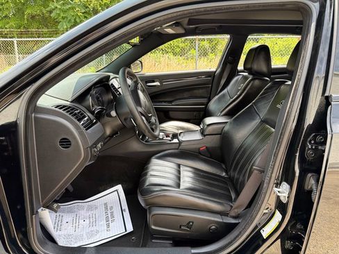 Used 2022 Chrysler 300 S RWD image 21