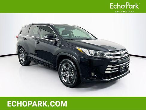 Used 2018 Toyota Highlander Limited Platinum image 1