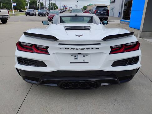 Used 2024 Chevrolet Corvette Z06 w/ Battery Protection Package image 12
