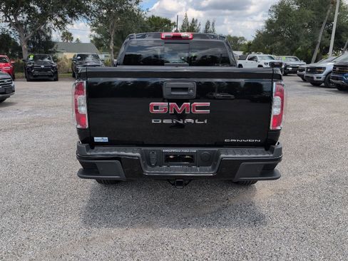 Used 2022 GMC Canyon Denali RWD image 4
