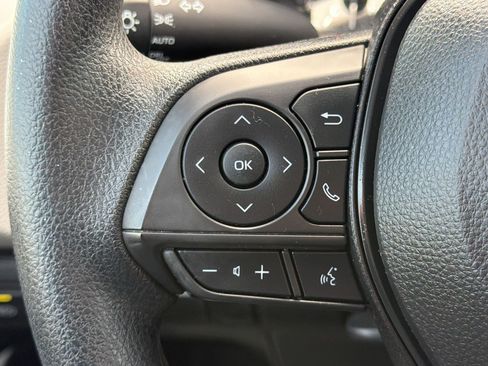 Used 2023 Toyota Corolla LE FWD image 17