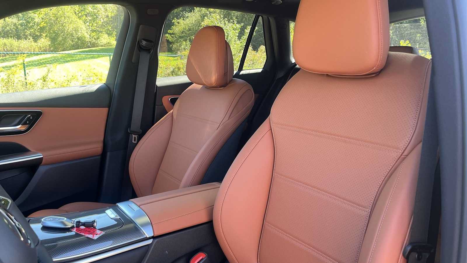 Used 2027 Mercedes-Benz GLC 300 4MATIC image 26