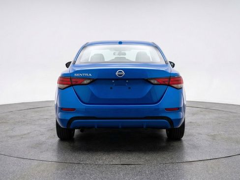 Used 2025 Nissan Sentra SV image 7