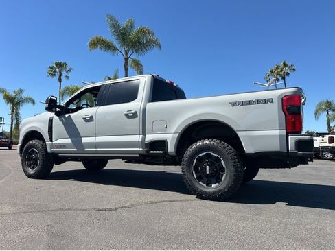 New 2026 Ford F250 Platinum w/ Tremor Off-Road Package image 4