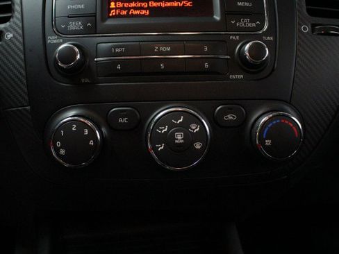 Used 2015 Kia Forte EX image 20
